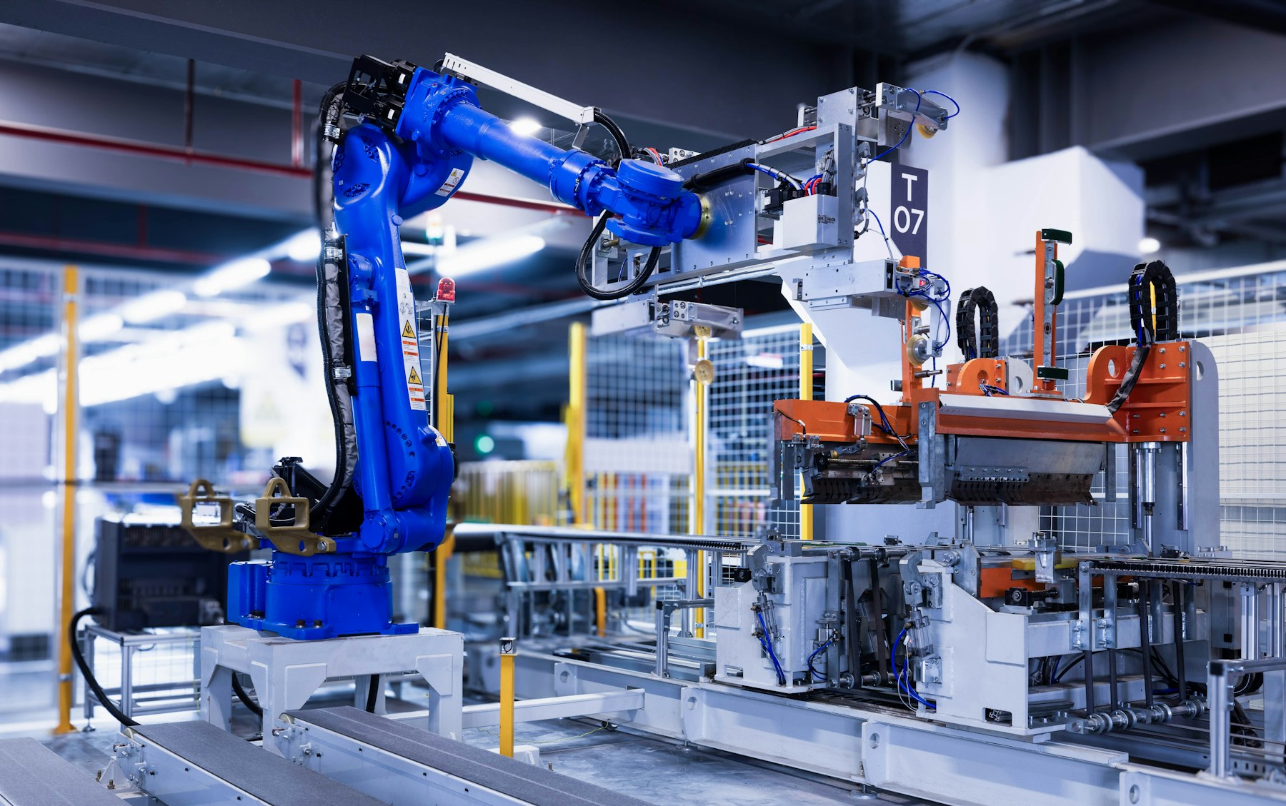 工場でのロボット活用